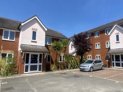 2 Bed Flat/Apartment For Sale in Windsor, Berkshire, SL4 - 5137523