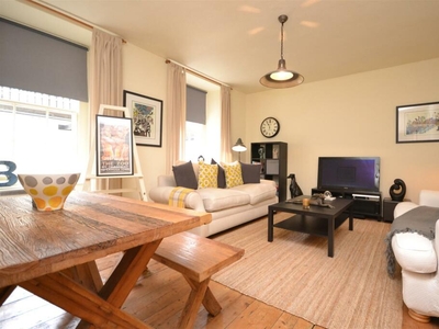 2 bedroom apartment for rent in Connaught Mansions, Great Pulteney Street, Bath, BA2