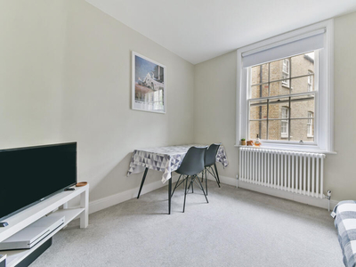 2 bedroom apartment for rent in Garden Houses, Webber Street London SE1