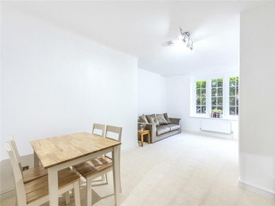 2 bedroom apartment for rent in Hillsborough Court, Mortimer Crescent, Maida Vale, London, NW6