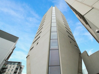 2 bedroom apartment for rent in Nottingham One Tower, NG1