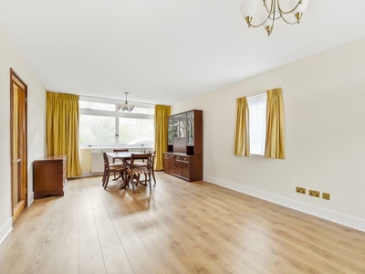 2 bedroom apartment for rent in Park Close, Ilchester Place, Kensington, W14