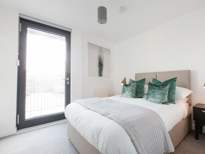 2 bedroom apartment for rent in Vox, Trentham Street, M15