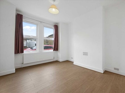 2 bedroom apartment to rent London, SW17 0HP