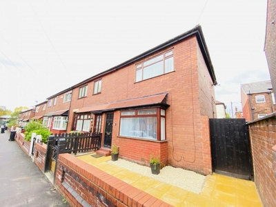 2 bedroom end of terrace house for rent in Churchill Street, Heaton Norris, Stockport, SK4
