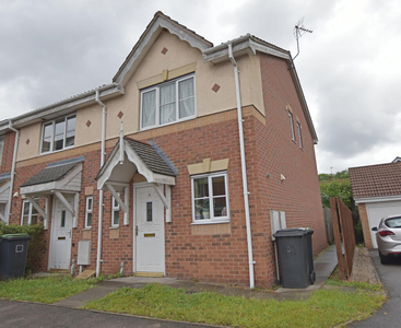 2 bedroom end of terrace house for rent in Hennessey Close, Chilwell, Beeston, Nottingham, NG9