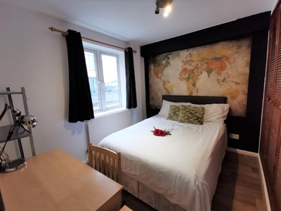 2 bedroom flat for rent in Chalton Street, Euston, NW1