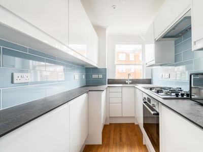 2 bedroom flat for rent in Eamont Street, St John's Wood, London, NW8