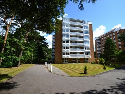 2 bedroom flat for rent in East Cliff, BH1