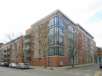 2 bedroom flat for rent in Greatorex Street, Brick Lane, E1