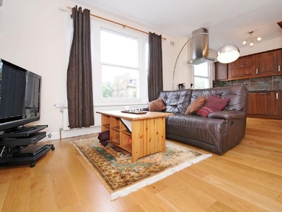 2 bedroom flat for rent in Holland Road, London, W14
