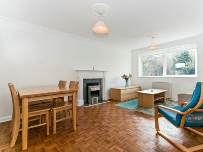 2 bedroom flat for rent in Honor Oak Road, Lewisham, London, SE23