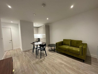 2 bedroom flat for rent in Queen Street, Manchester, Greater Manchester, M3