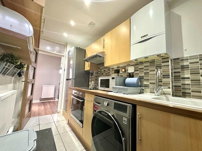 2 bedroom flat for rent in Shirley Lodge, SE26