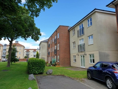 2 bedroom flat for rent in Strathearn Drive, Royal Victoria Park, Brentry, BS10