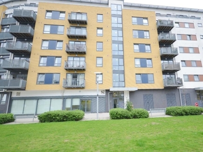 2 bedroom flat for rent in Tarves Way Greenwich SE10