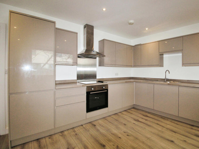 2 bedroom flat for rent in Uxbridge Road, West Ealing, Ealing, London, W13