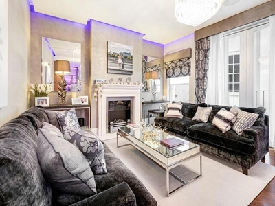 2 Bedroom House For Sale In Covent Garden