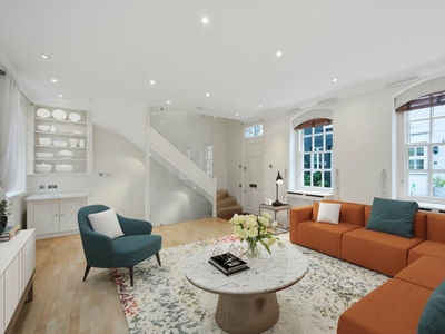 2 bedroom mews property for rent in Archery Close, Connaught Village, London, W2