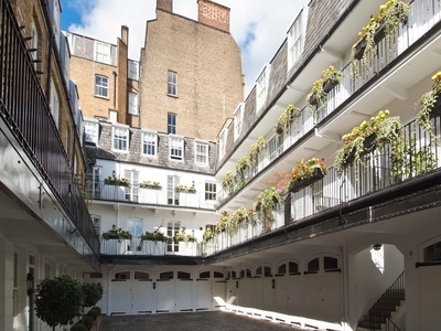 2 bedroom mews property for rent in Canning Place Mews, Canning Place, London, W8