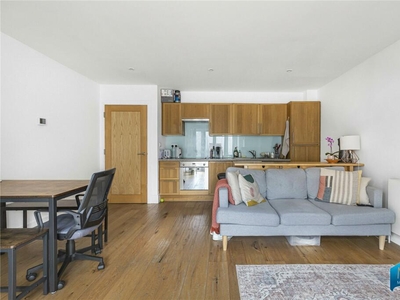 2 bedroom terraced house for rent in Dairy Mews, East Finchley, London, N2