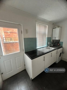 2 bedroom terraced house for rent in Stanley Streey, Northampton, NN2