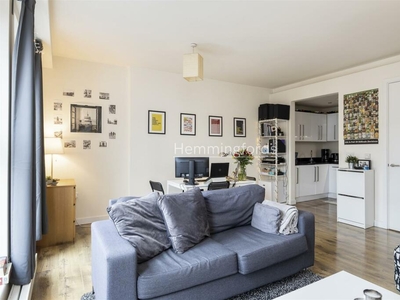 3 bedroom apartment for rent in Dorset Street, Marylebone, W1U
