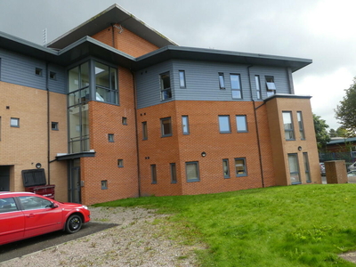 3 bedroom apartment for rent in Victoria Groves, Grove Village, Manchester, M13