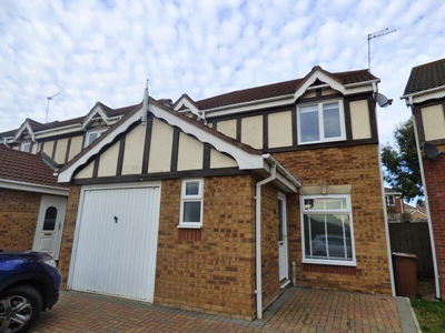 3 bedroom detached house for rent in Beddoes Close, Wootton, Northampton, NN4