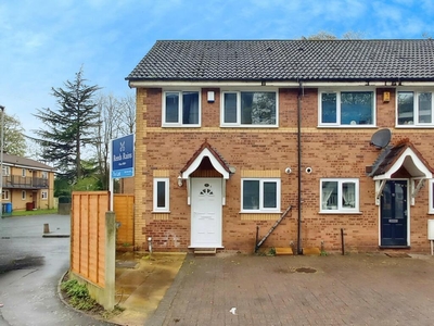 3 bedroom end of terrace house for rent in Arden Lodge Road, Manchester, Greater Manchester, M23
