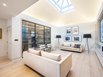 3 bedroom flat for rent in Roland Gardens, South Kensington, London, SW7