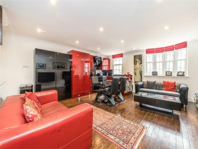 3 bedroom house for rent in Comeragh Mews, Barons Court, W14