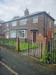 3 bedroom semi-detached house for rent in Atherstone Avenue, Manchester, M8