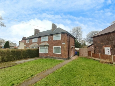 3 bedroom semi-detached house for rent in Sale Road, Manchester, Greater Manchester, M23