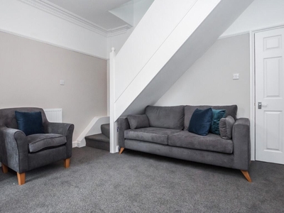 3 bedroom terraced house for rent in Staple Hill Road, Fishponds, Bristol, BS16