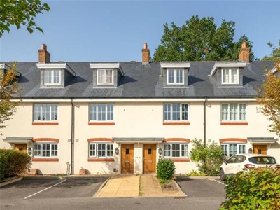 3 Bedroom Terraced House For Sale In Reigate, Surrey