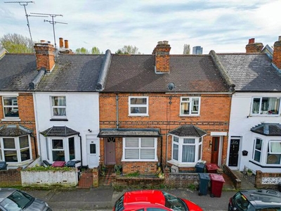 3 bedroom terraced house for sale Reading, RG4 8DN