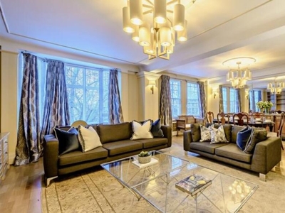 4 bedroom apartment for rent in Strathmore Court, Park Road, London, NW8