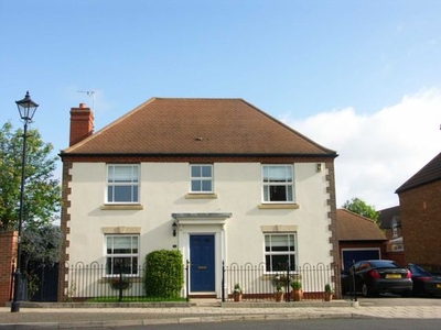 4 bedroom detached house to rent Aylesbury, HP19 8GP