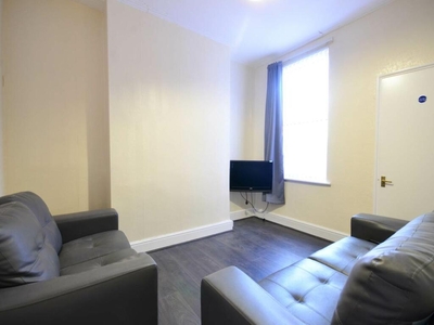 4 bedroom house share for rent in Empress Road, Kensington, Liverpool, L7