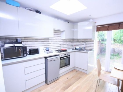 4 bedroom terraced house to rent London, NW1 0HU
