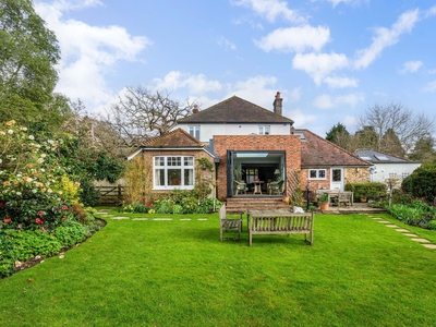 5 bedroom property for sale in Church Road, Haslemere, GU27