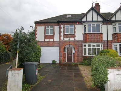 6 bedroom terraced house for rent in Craighill Road, Clarendon Park, LE2