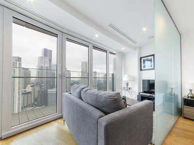 Studio apartment for rent in Arena Tower, 25 Crossharbour Plaza, Canary Wharf, London, E14
