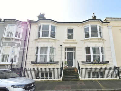 Studio apartment for rent in Sudeley Terrace, Brighton, BN2 1HD, BN2