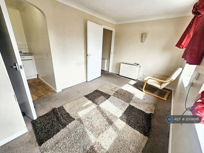 Studio flat for rent in Wyndhams Court, Thornton Heath, CR7