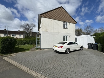 Willow Brook Road, CORBY - 3 bedroom house