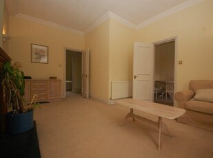1 bedroom apartment for rent in 96 St Georges Square, Pimlico, London, SW1V