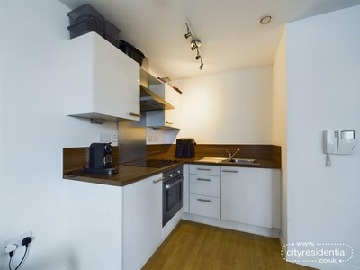 1 bedroom apartment for sale in Mann Island, Liverpool, L3