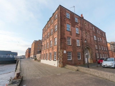 1 bedroom block of apartments for rent in High Street, Hull, East Riding Of Yorkshire, HU1